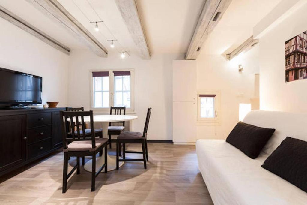 Historic City Center - Petite Venise Suites كولمار المظهر الخارجي الصورة
