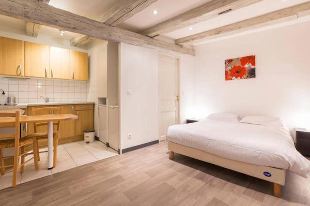 Historic City Center - Petite Venise Suites كولمار المظهر الخارجي الصورة